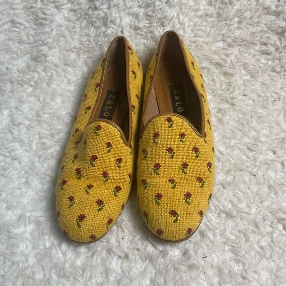 Zalo Vintage Zalo Yellow & Red Rose Needlepoint sleep on  Flats size 10 - Picture 1 of 13